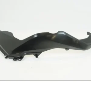 tapa lateral BMW