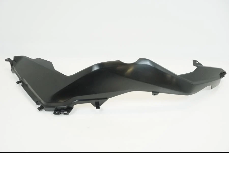 tapa lateral BMW