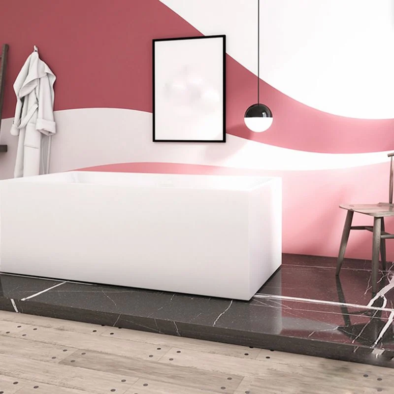 Bañera acrílica independiente, rectangular, blanca, moderna, de espaldas la pared Clearhalo