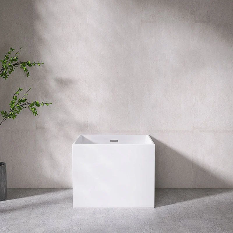 Bañera independiente de estilo moderno, bañera rectangular de acrílico en color blanco Clearhalo