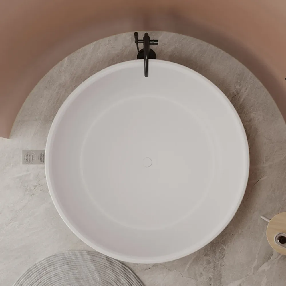 Bañera moderna independiente con acabado antiguo redondo Blanco Clearhalo