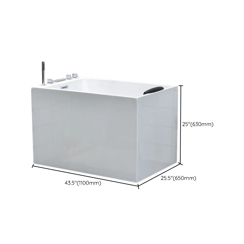 Bañera de pared rectangular con acabado antiguo, bañera moderna Clearhalo