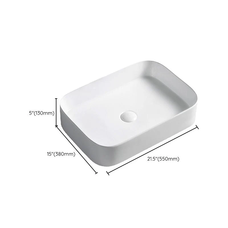 Fregadero de baño moderno de porcelana rectangular con lavabo de drenaje emergente Clearhalo