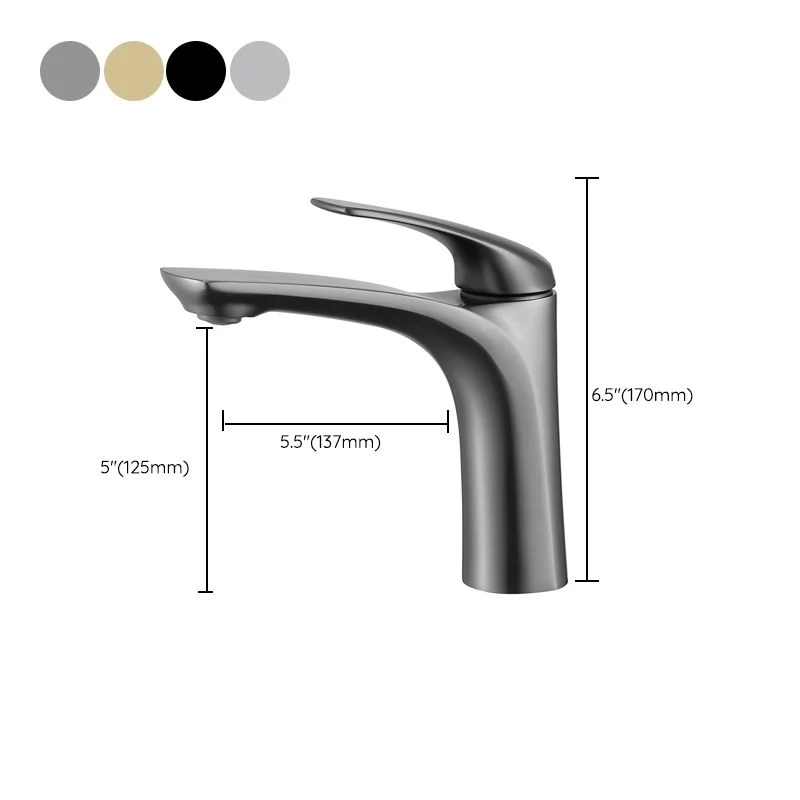 Grifo central de estilo moderno con manijas de palanca para baño Cromo Clearhalo