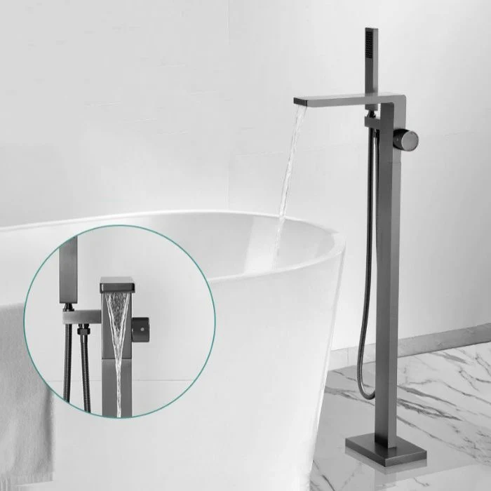 Grifo independiente moderno, embellecedor de llenado de bañera independiente de metal Cromo Clearhalo