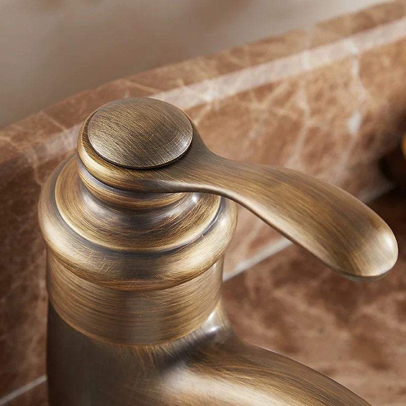 Grifo para lavabo de baño estilo Glam, grifo monomando para lavabo de arco bajo Clearhalo