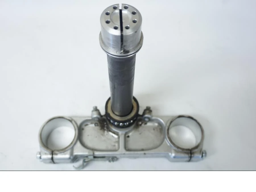 cabeza de tenedor Ducati