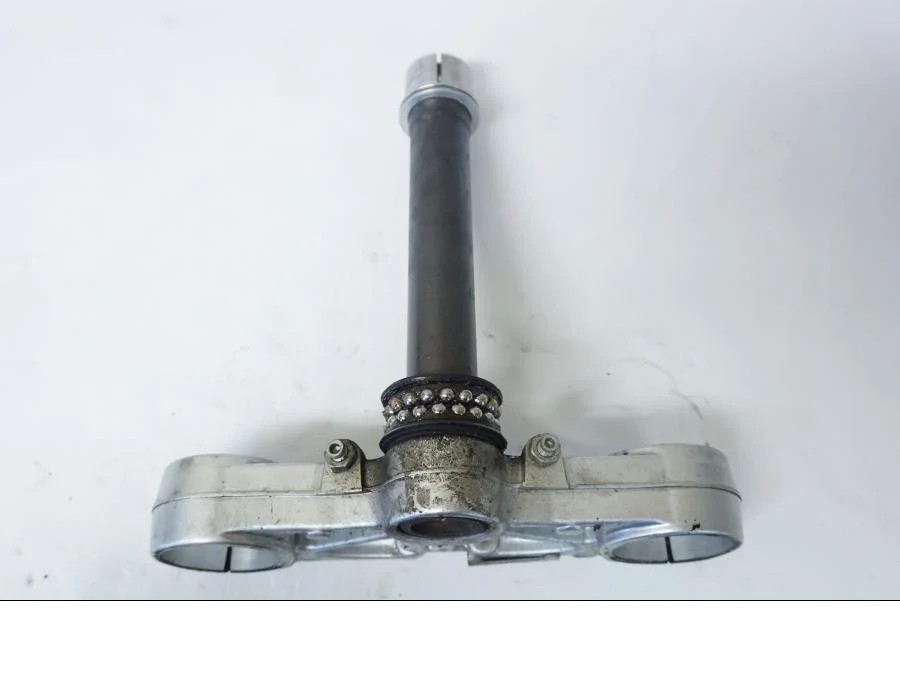 cabeza de tenedor Ducati
