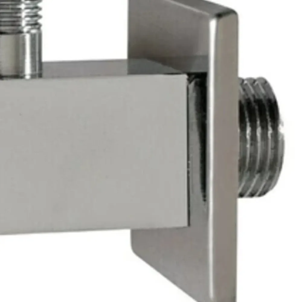 Llave de paso agua. Llave corte escuadra macho macho. Cierre cerámico. En latón cromado. Modelo Square.