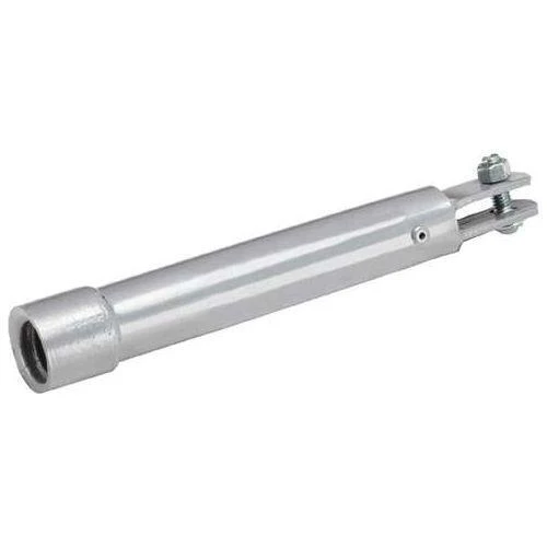 Adaptador Marshalltown® de extremo hembra de 1 3/8" extremo de horquilla