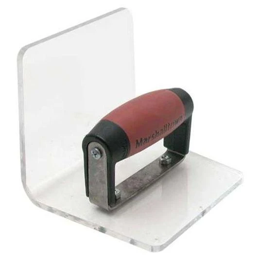 Herramienta de escalón para calas acrílica Marshalltown® con mango Durasoft® - 5 5/8" x 5" x 5"
