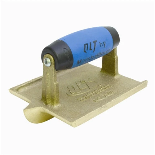 Marshalltown® Acanalador manual de bronce con mango resiliente - 6" x 4 1/2"