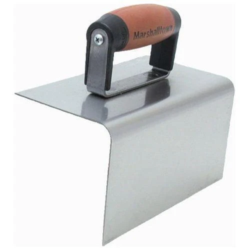 Marshalltown® Herramienta de escalón de acero inoxidable con punta de 82° de 8 X 4 X 4 con mango Durasoft®