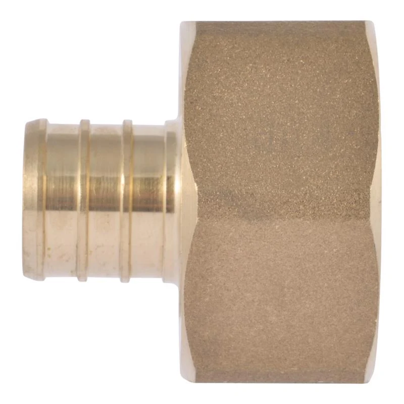 Adaptador giratorio de latón SharkBite de 3/4" x 1" de diámetro - Oferta de la semana