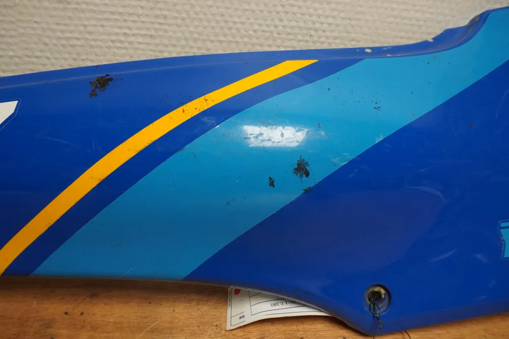 panel lateral Yamaha