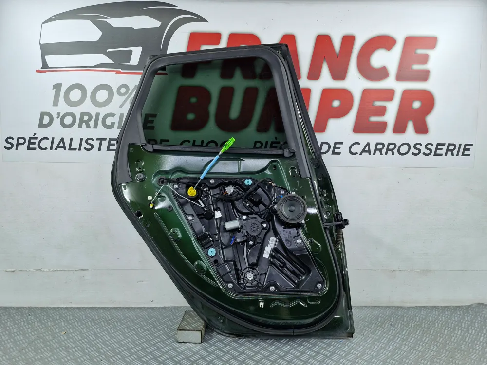Puerta trasera derecha completa – BMW Serie 2 Active Tourer U06 ( partir de 2021) – Nueva de origen