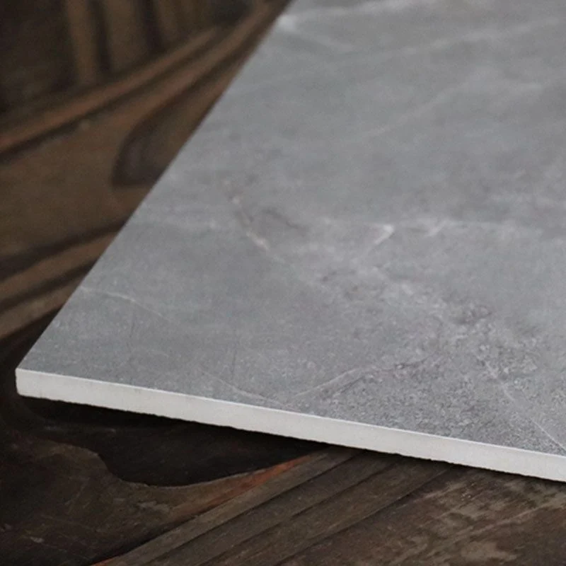 Baldosa rectangular de borde recto con apariencia de mármol singular mate gris Topo Clearhalo