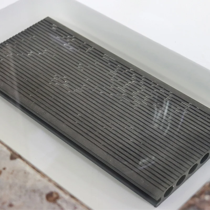 Baldosa resistente al agua tradicional, madera de ingenierí con cerradura de clic suave para Patio y jardín Cafe Clearhalo