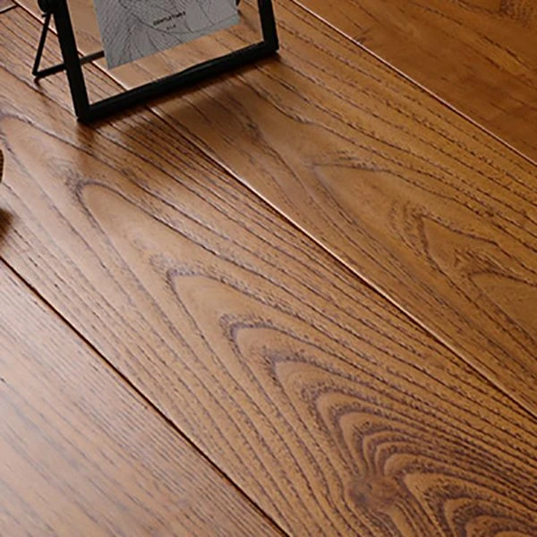 Baldosas para pisos de madera con cierre de clic, cepilladas con alambre, pieza de moldura lateral moderna Clearhalo