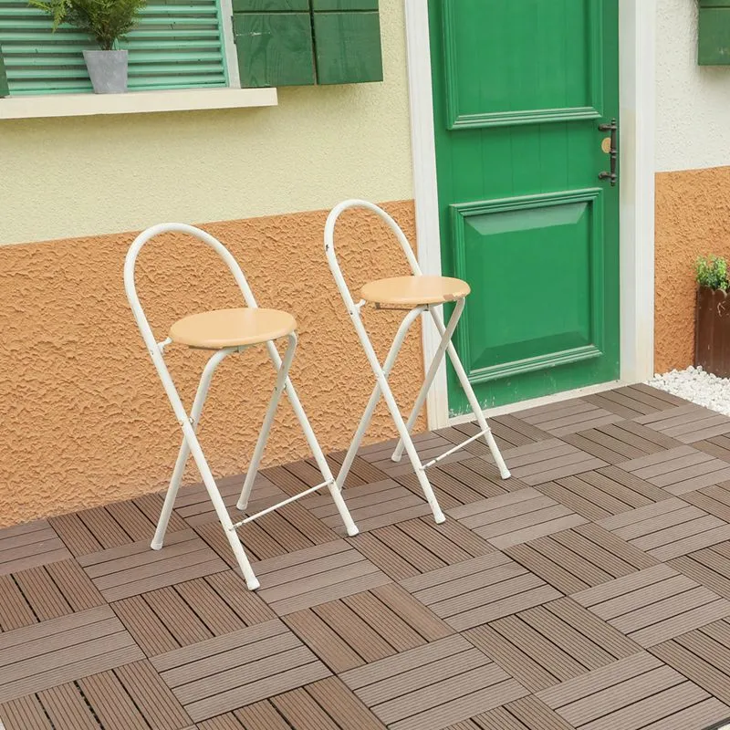 El Decking del modelo rayado teja el patio al aire libre del tablón cuadrado de la cubierta que entrelaza Clearhalo