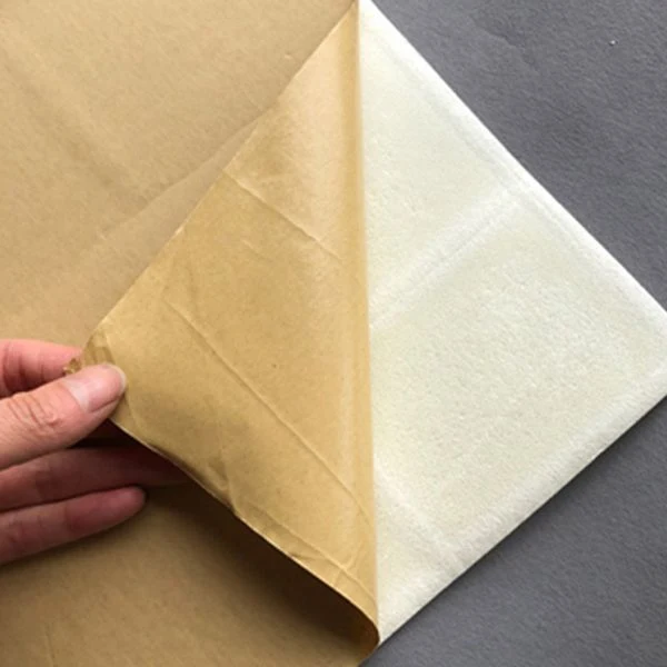 Los paneles contra salpicaduras de plástico se pelan y pegan el revestimiento de madera con resistente al agua Blanco Clea...
