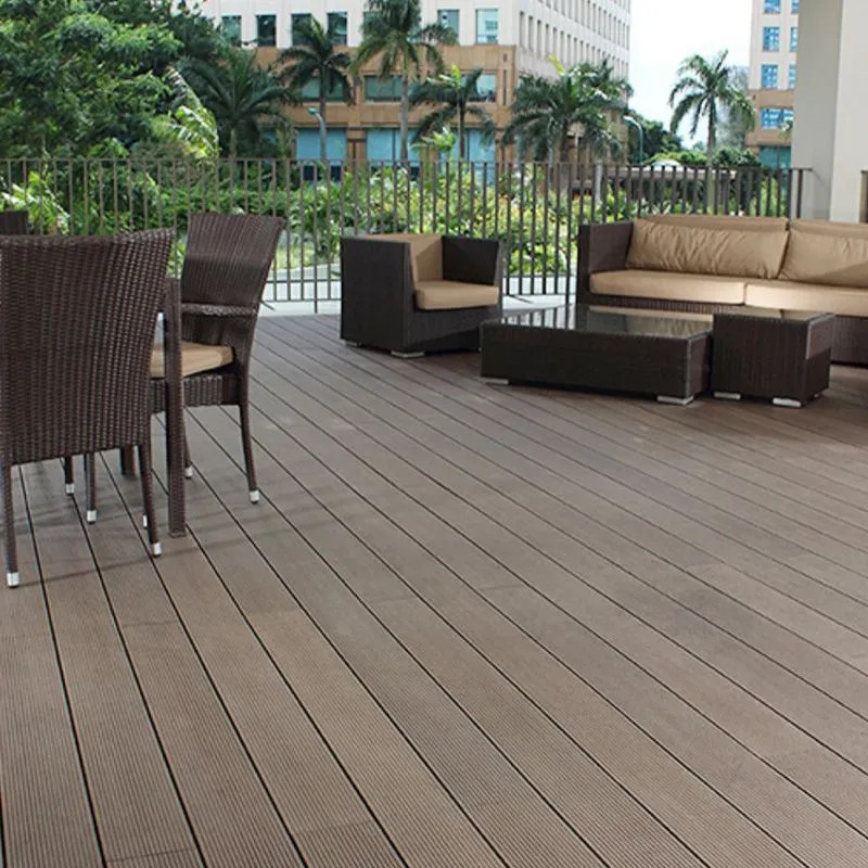 Piso laminado al aire libre Pisos laminados impermeables antideslizantes de madera Clearhalo