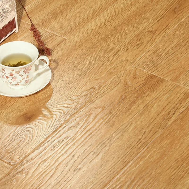 Piso laminado de madera maciza Piso laminado de estilo moderno resistente rayones Clearhalo