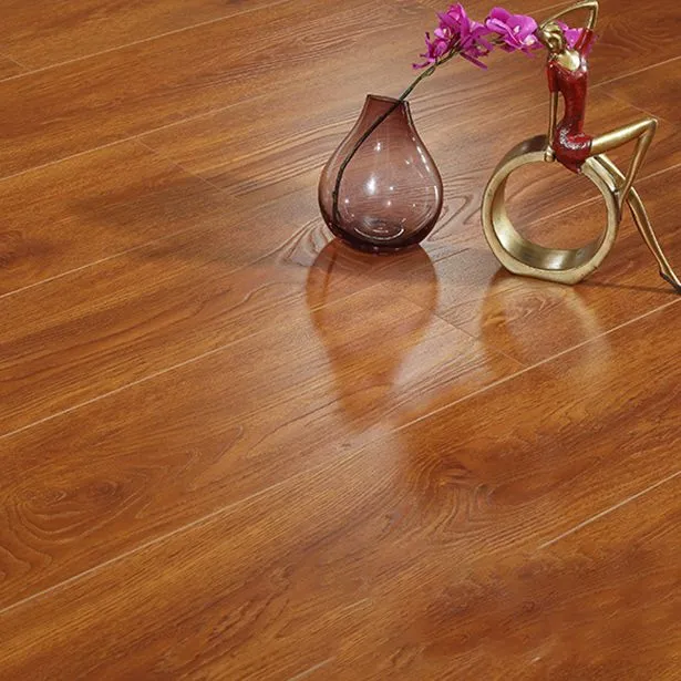 Piso laminado de mayor espesor Haga clic en Laminado antideslizante Clearhalo