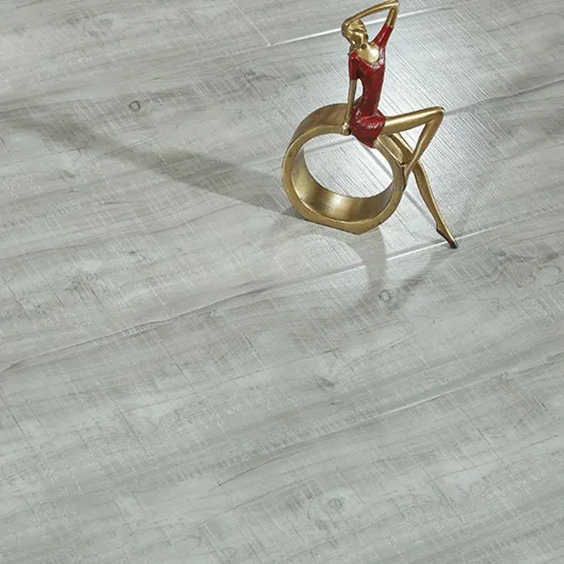 Piso laminado de mayor espesor Haga clic en Laminado antideslizante Clearhalo