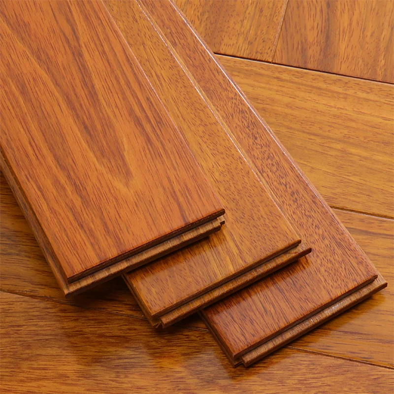 Piso laminado moderno Piso laminado de madera resistente rayones Clearhalo