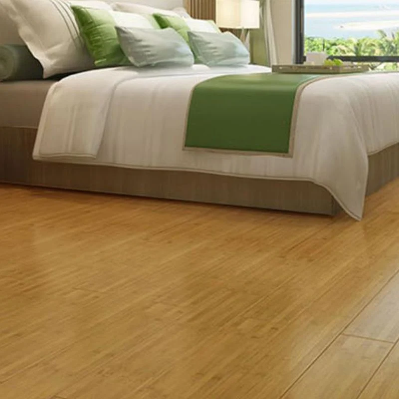Piso laminado moderno piso de madera interior marrón sala de estar mediana Clearhalo