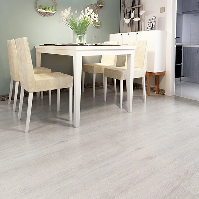 Piso laminado resistente al agua Pisos de tablones laminados despegables y pegados resistentes rayones Clearhalo