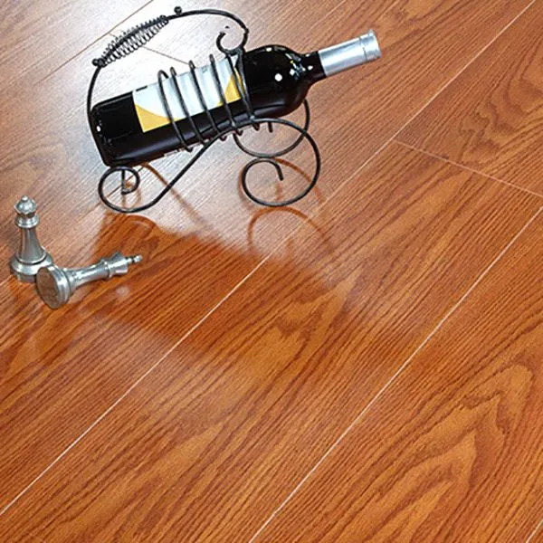 Pisos laminados resistentes al moho Pisos de tablones laminados de madera sólida Clearhalo
