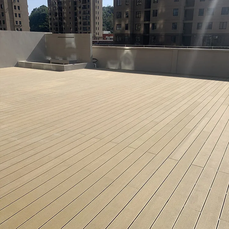 Pisos de madera de ingenierí resistente al agua, baldosas de pisos tradicionales para exteriores Clearhalo