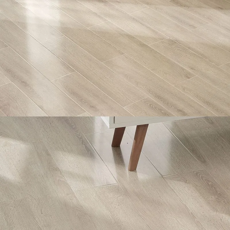 Pisos de madera Pisos modernos de madera resistentes los arañazos, impermeables y resistentes al agua Clearhalo