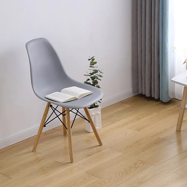 Pisos de tablones laminados de madera maciza Laminado moderno con resistente rayones Clearhalo