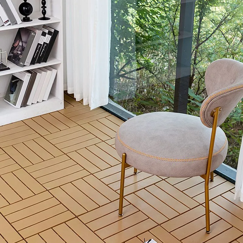 Pisos de WPC de estilo moderno Pisos de madera cuadrados anticorrosión Naranja Clearhalo