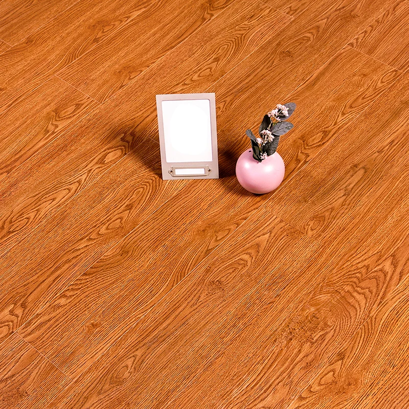 Suelo laminado de madera rojo del tablón laminado mate de la resistencia del rasguño del suelo Caqui Clearhalo