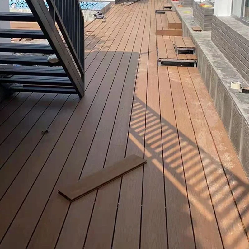 Tablero de piso grabado impermeable de madera al aire libre del tablón de cubierta moderno Gris Clearhalo