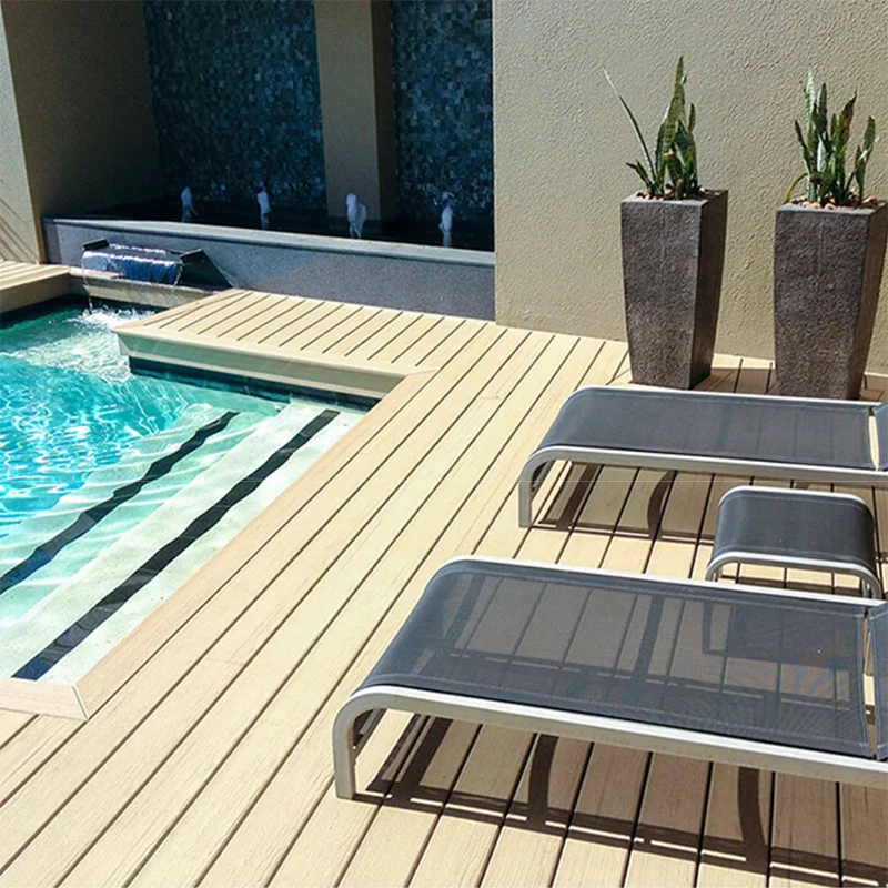 Tablero de piso resistente al deslizamiento moderno impermeable al aire libre del tablón de la cubierta Clearhalo