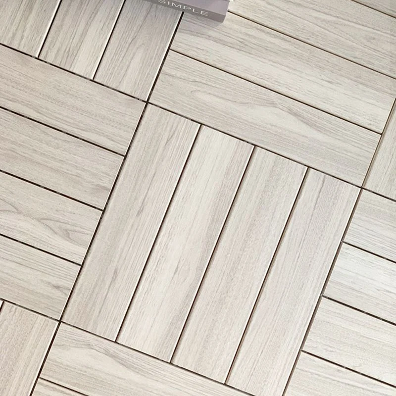 Tablón de cubierta resistente al agua compuesto de rayas cuadradas para patio de piso Clearhalo