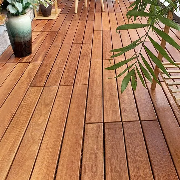 Tablón de suelo entrelazado de azulejos de madera para terrazas de patio al aire libre Clearhalo