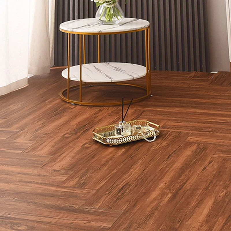 Tablones de piso de madera con cierre de clic, cepillado con alambre, pieza de moldura tradicional Clearhalo