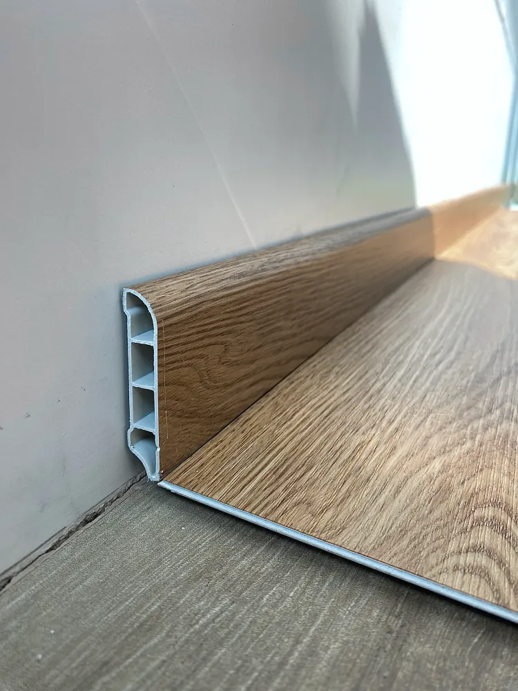 ZOCLO VINILICO BROS SPC 240X6X2CM #20186 OAK DULCE HOGAR