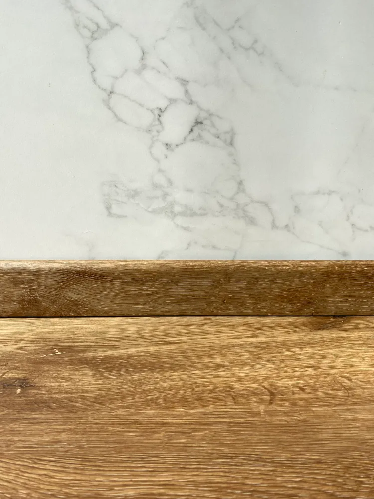 ZOCLO VINILICO BROS SPC 240X6X2CM #6627 COFFEE DULCE HOGAR