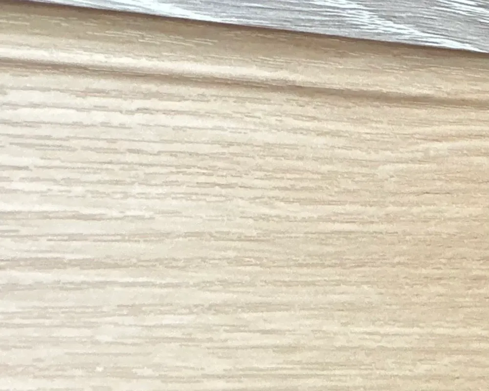 ZOCLO VINILICO DICO SPC LARGO 2.40MTS ANCHO 8CMS SKU662 DULCE HOGAR