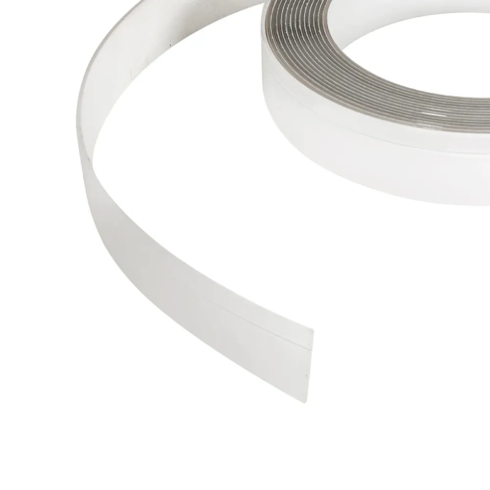 Canto semirigido Crystal color blanco Rehau