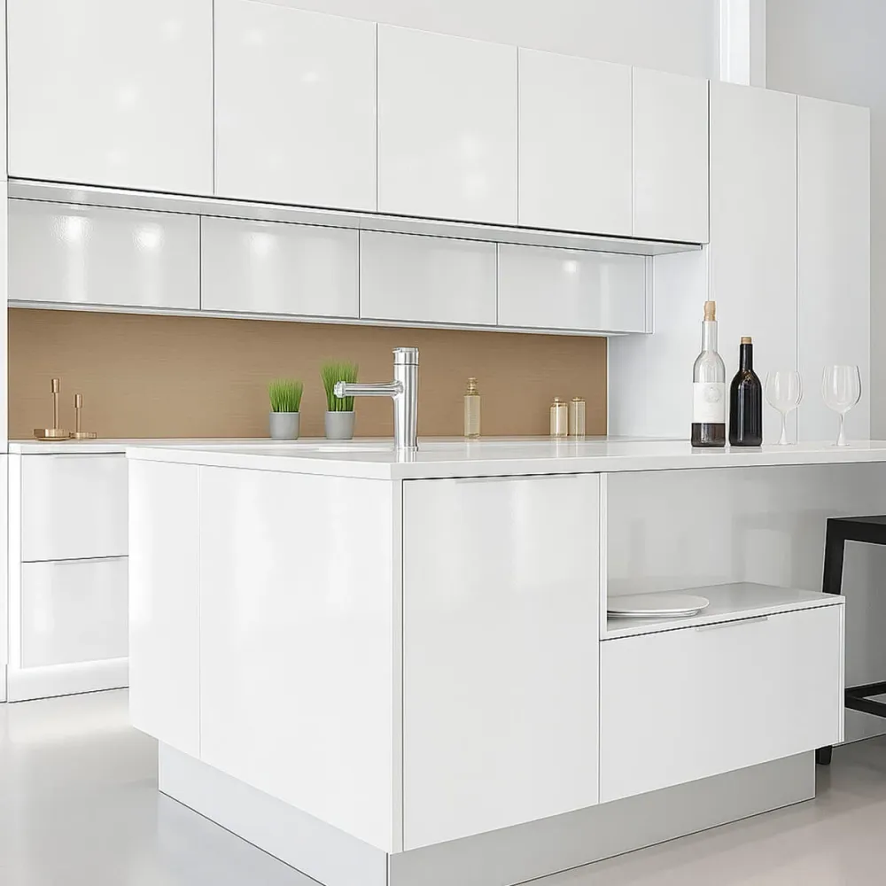Canto semirigido Crystal color blanco Rehau