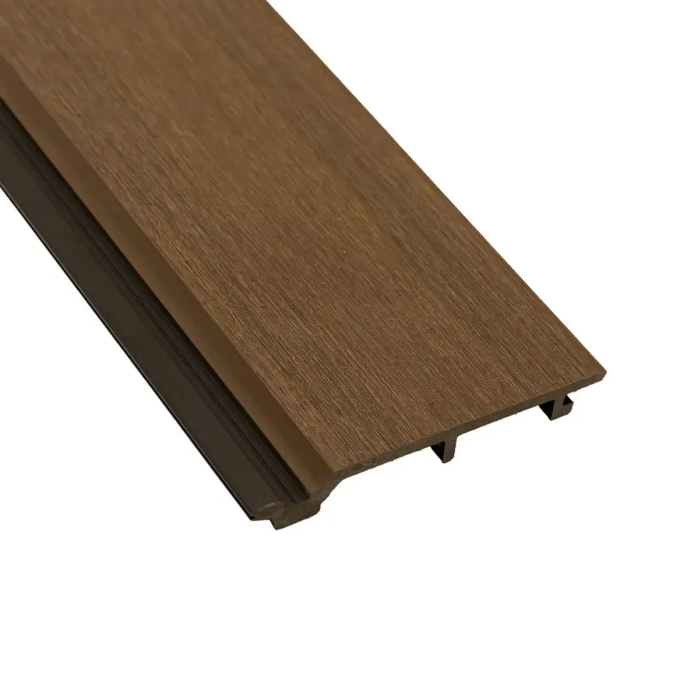 A43 WALNUT CEPILLADO 15.6*240 CM DECK PARA MURO COEXTRUIDO WALL CLADDING (CAJA 8 PIEZAS) ZUCASA® México